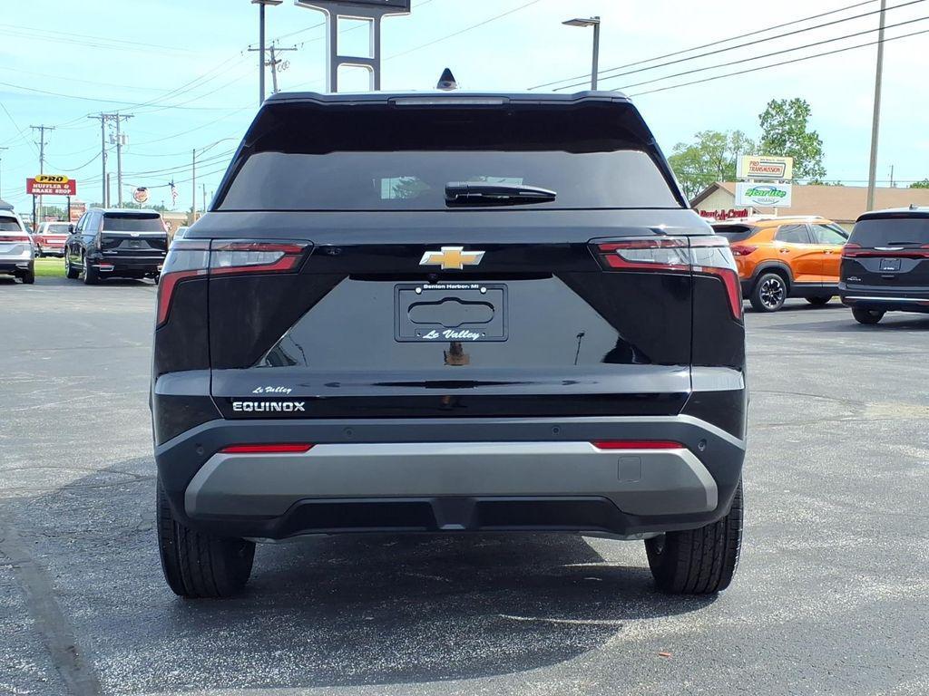 new 2026 Chevrolet Equinox car, priced at $30,118