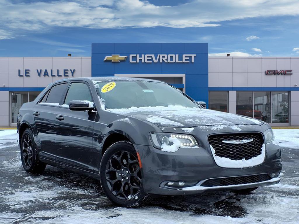 used 2019 Chrysler 300 car, priced at $17,398