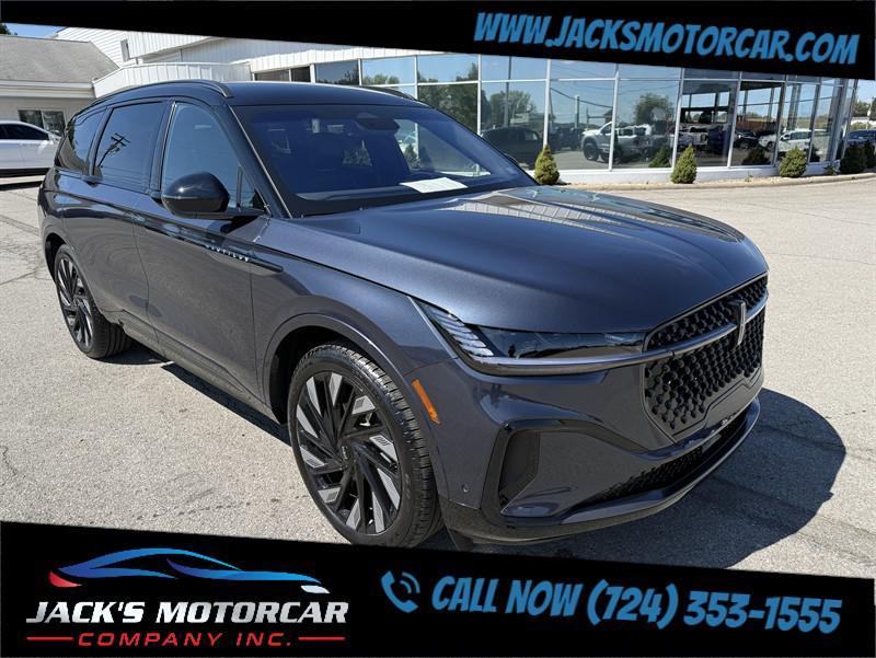 used 2024 Lincoln Nautilus car, priced at $57,900