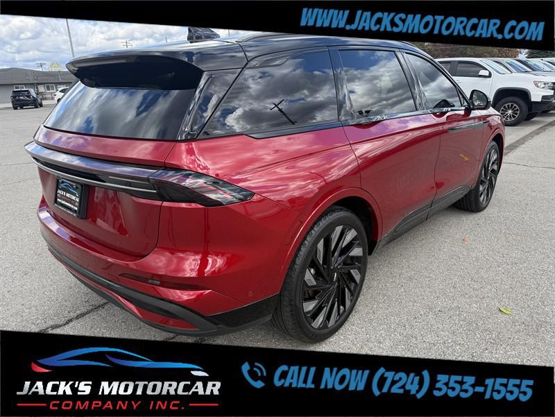 used 2024 Lincoln Nautilus car, priced at $58,900