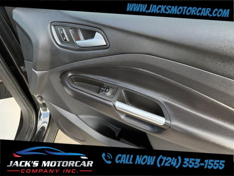 used 2013 Ford Escape car, priced at $9,900