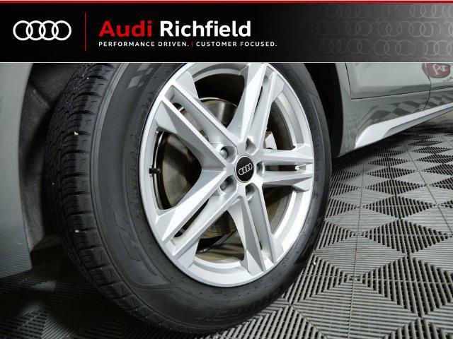 Audi Q5 view 25
