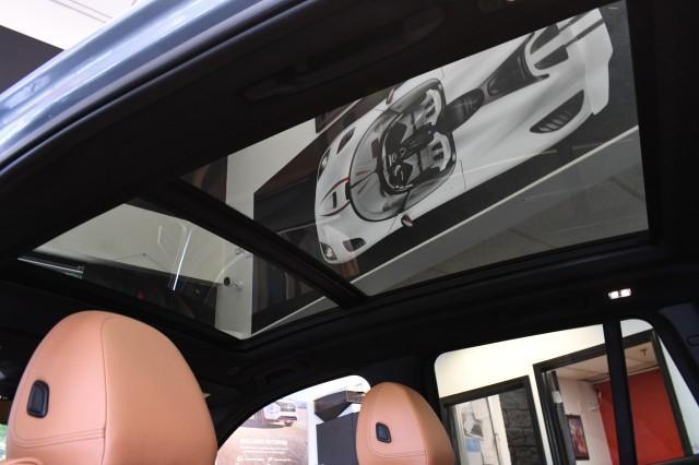 BMW X3 view 22