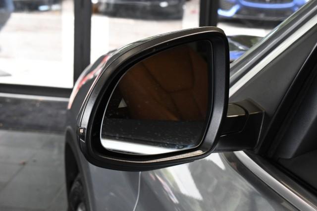BMW X3 view 7