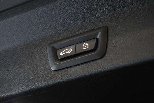BMW X3 view 16