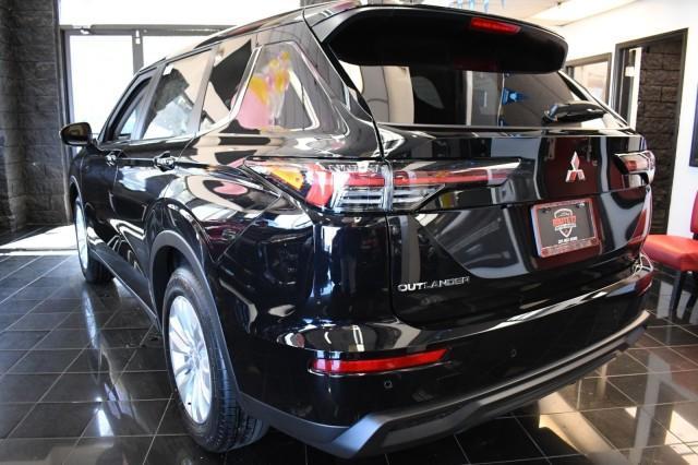 new 2026 Mitsubishi Outlander car, priced at $29,725