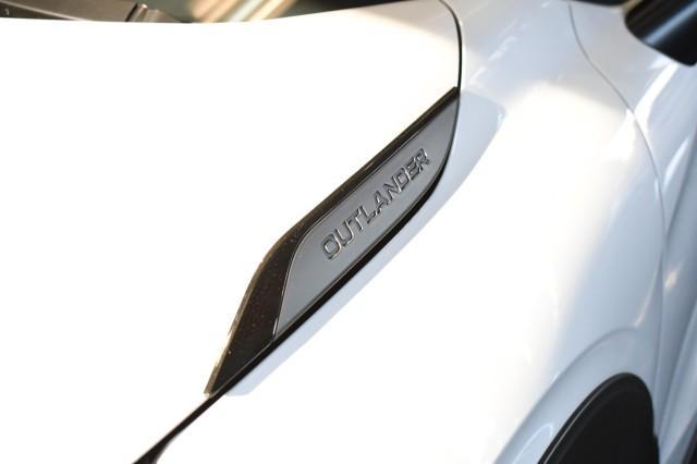 new 2026 Mitsubishi Outlander car, priced at $39,335