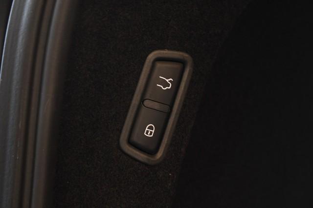 Maserati Levante view 21