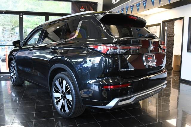used 2025 Mitsubishi Outlander car, priced at $31,115