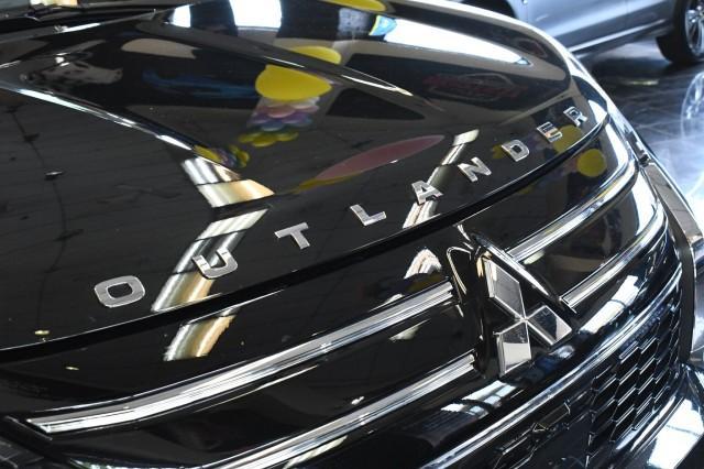 used 2025 Mitsubishi Outlander car, priced at $31,115