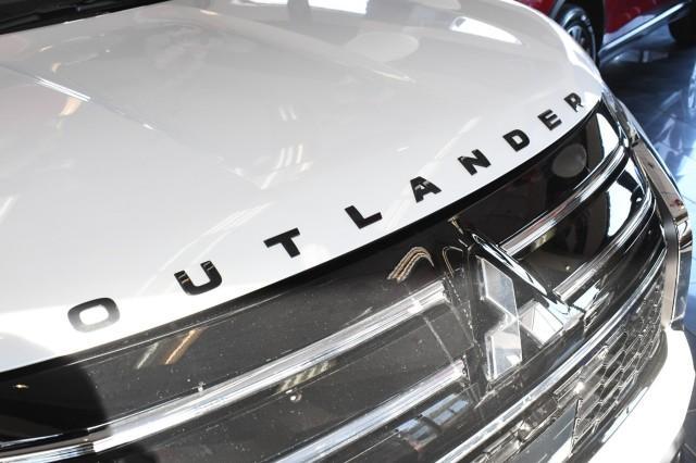 new 2026 Mitsubishi Outlander car, priced at $41,735