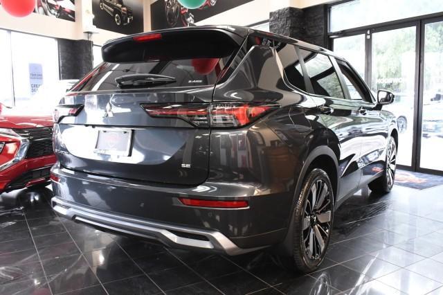 used 2025 Mitsubishi Outlander car, priced at $24,223