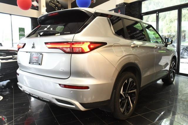 used 2024 Mitsubishi Outlander car