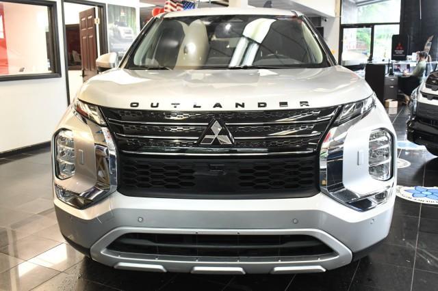 used 2024 Mitsubishi Outlander car