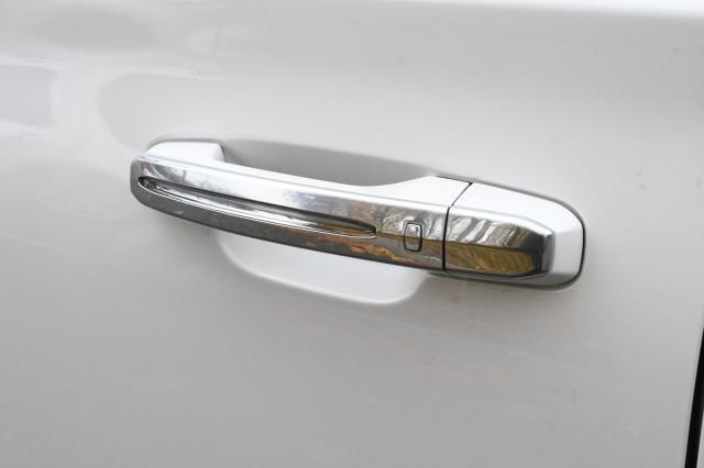 used 2017 Cadillac Escalade ESV car, priced at $16,685