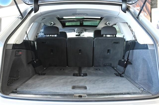 used 2020 Audi Q7 car, priced at $24,695