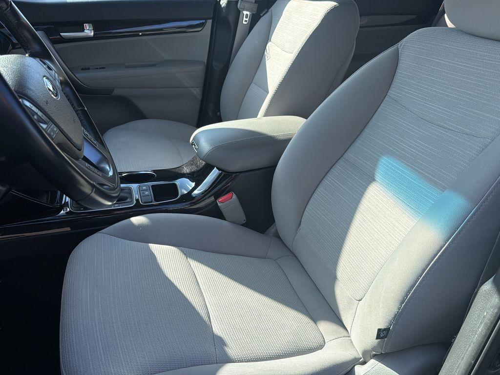 used 2015 Kia Sorento car, priced at $11,829