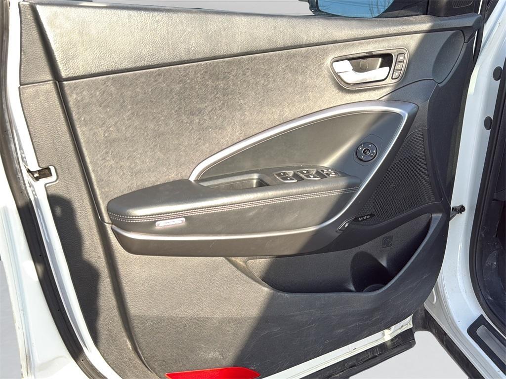 used 2015 Hyundai Santa Fe car, priced at $9,700