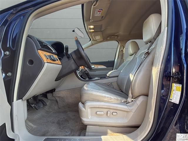 used 2011 Lincoln MKX car, priced at $5,000
