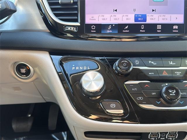 used 2023 Chrysler Pacifica car, priced at $24,790