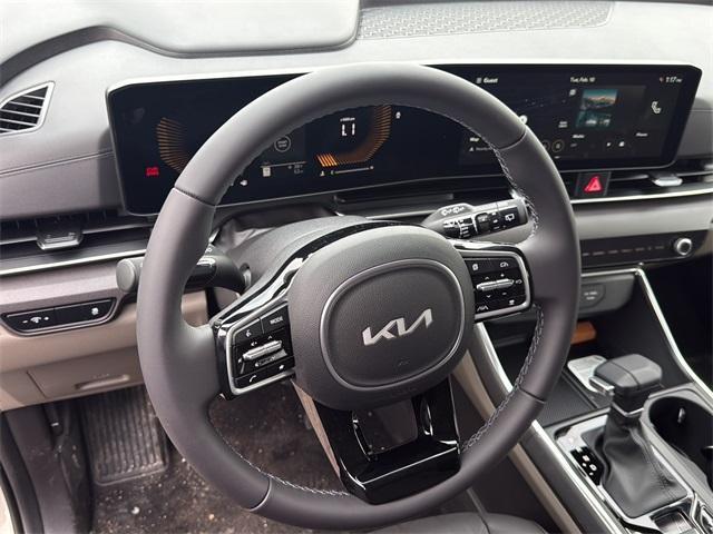 new 2026 Kia Carnival car, priced at $41,885