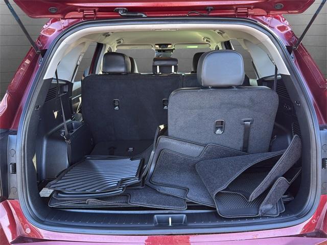 used 2025 Kia Sorento car, priced at $31,100