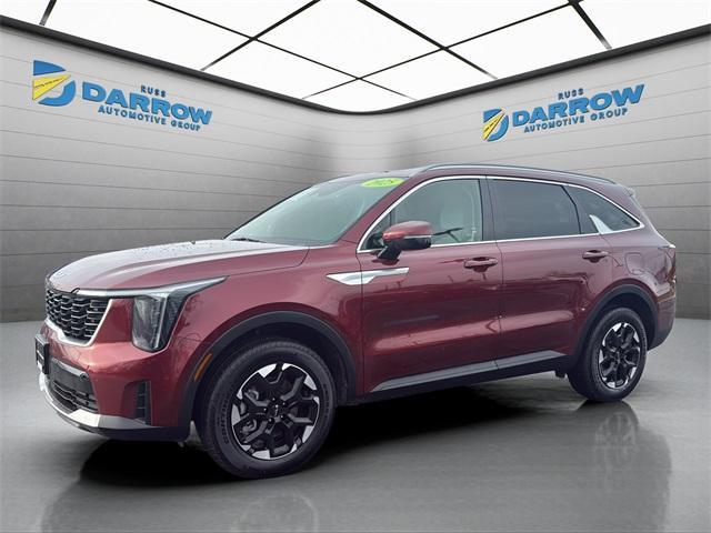 used 2025 Kia Sorento car, priced at $31,580