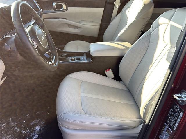 used 2025 Kia Sorento car, priced at $30,690