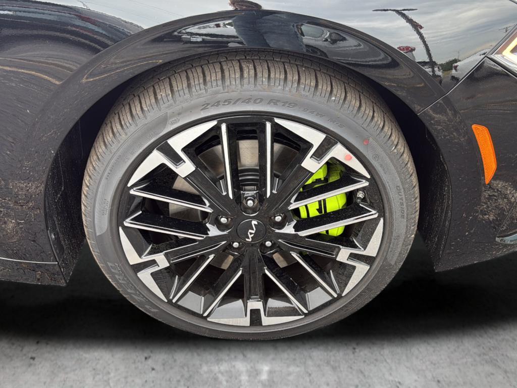 new 2026 Kia K5 car, priced at $34,289
