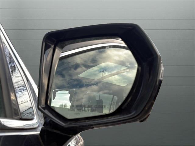 used 2022 Cadillac Escalade ESV car, priced at $61,450