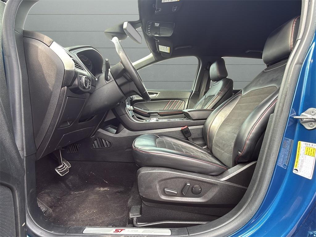 used 2023 Ford Edge car, priced at $23,640