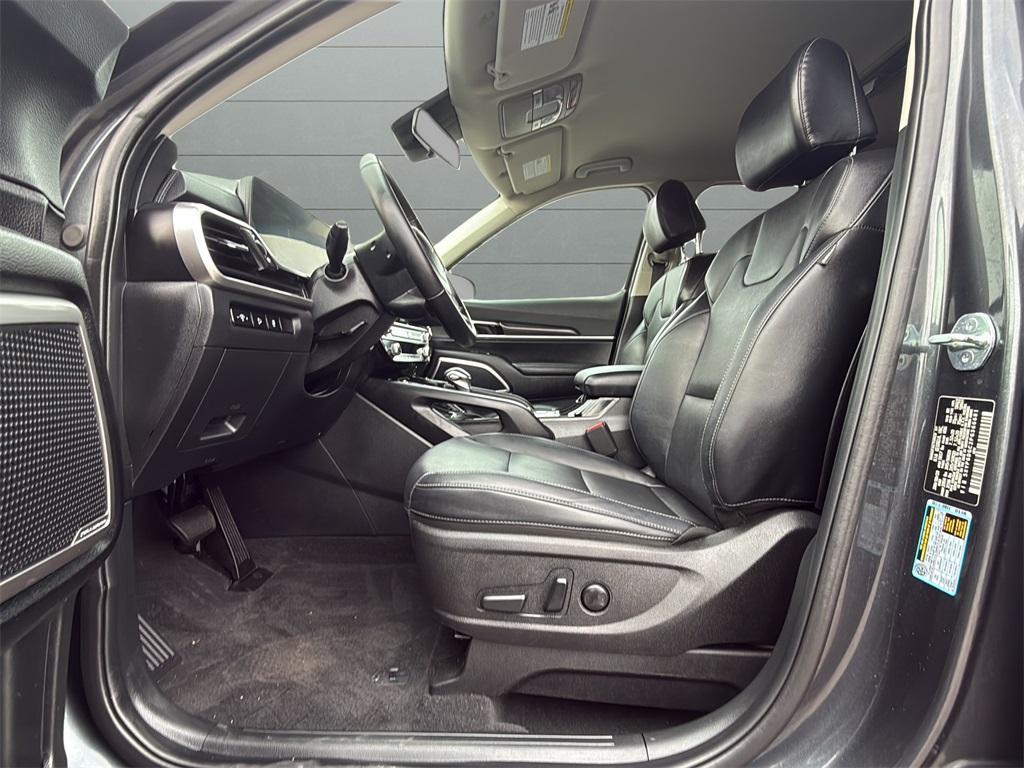 used 2023 Kia Telluride car, priced at $32,740