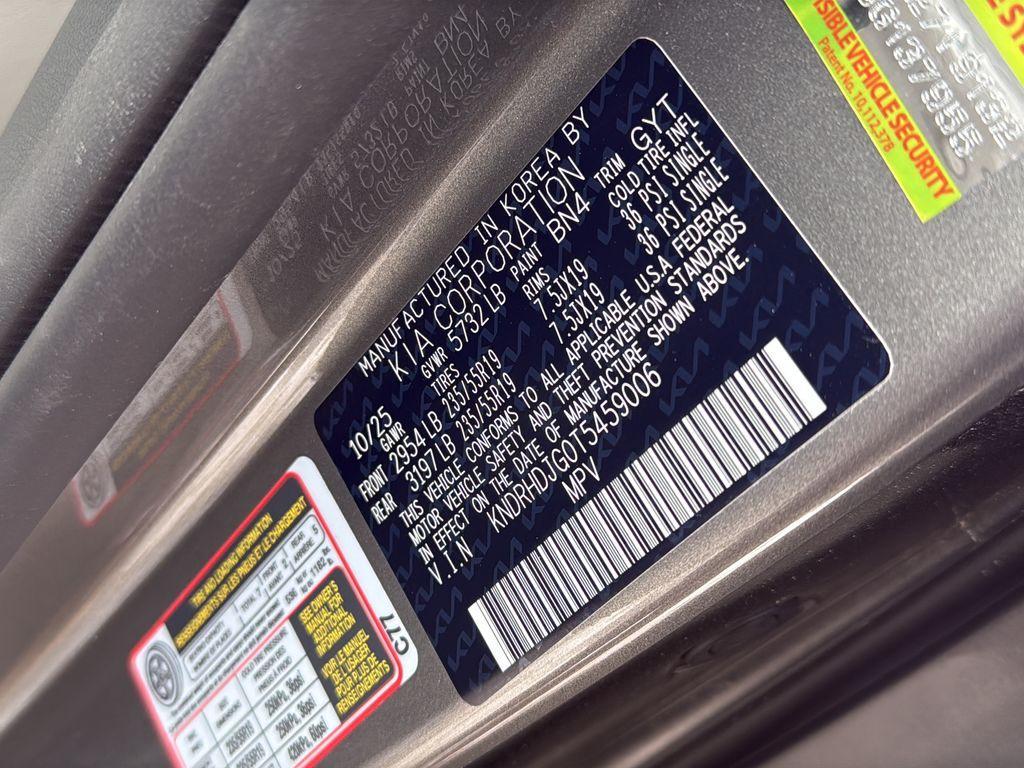 new 2026 Kia Sorento Hybrid car, priced at $38,940