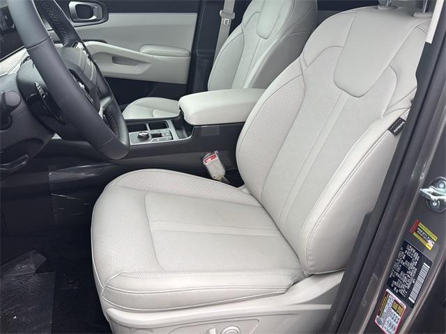new 2026 Kia Sorento Hybrid car, priced at $39,440