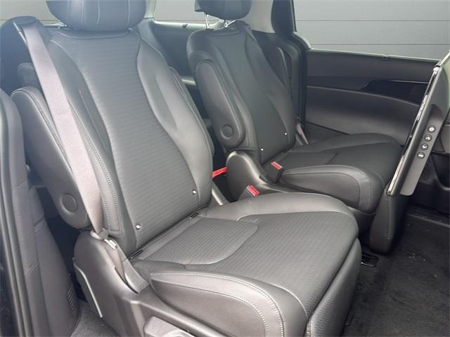 new 2026 Kia Carnival car, priced at $52,800