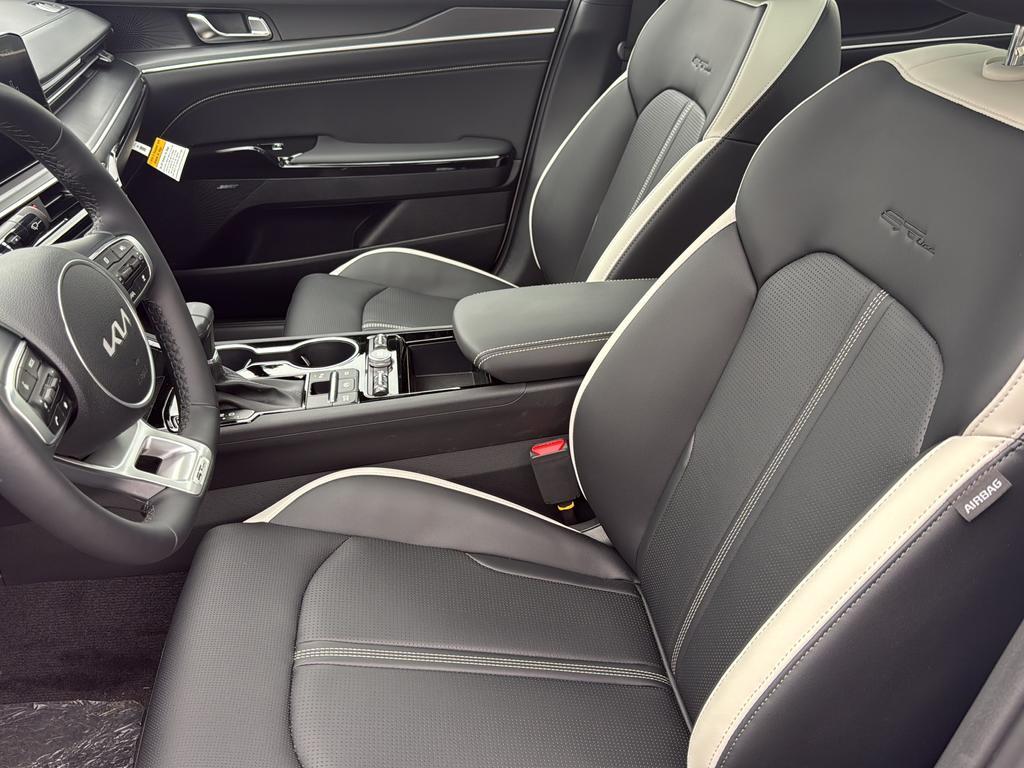 new 2026 Kia K5 car, priced at $33,099