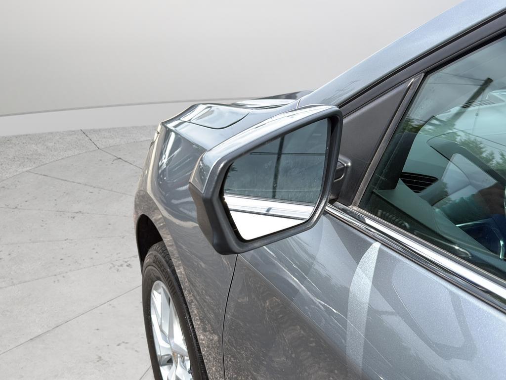 used 2023 Chevrolet Equinox car, priced at $20,979