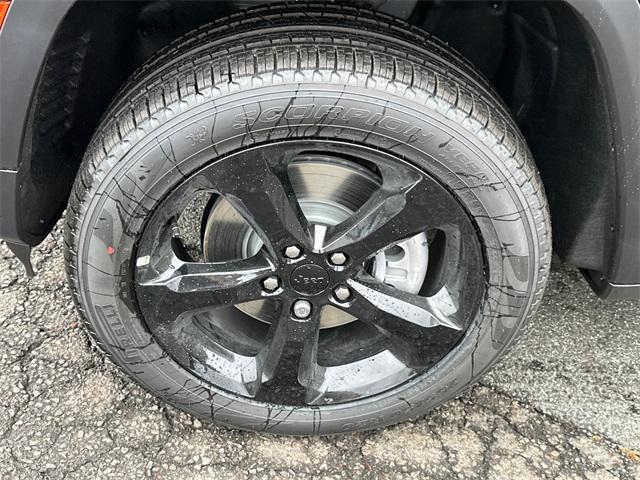 new 2025 Jeep Grand Cherokee L car, priced at $47,948