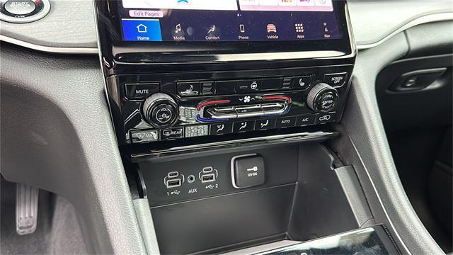 new 2025 Jeep Grand Cherokee L car, priced at $47,948