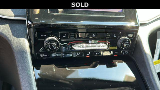 new 2025 Jeep Grand Cherokee car, priced at $38,985
