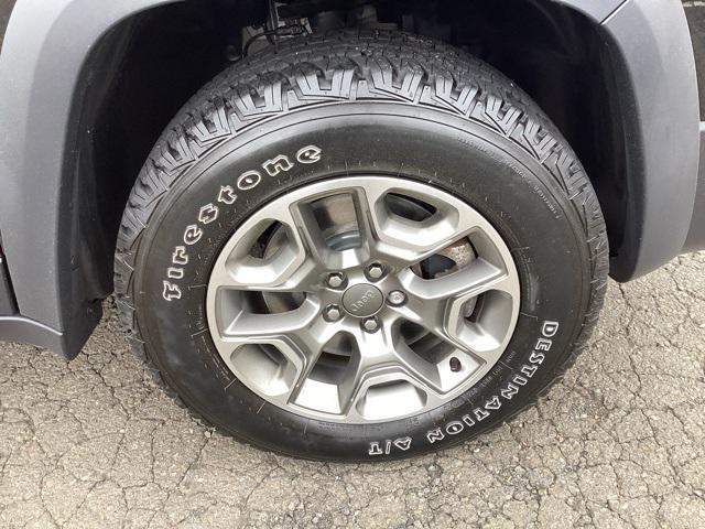 used 2022 Jeep Cherokee car, priced at $23,648