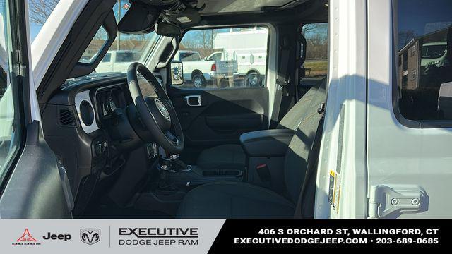 new 2026 Jeep Wrangler car, priced at $48,985