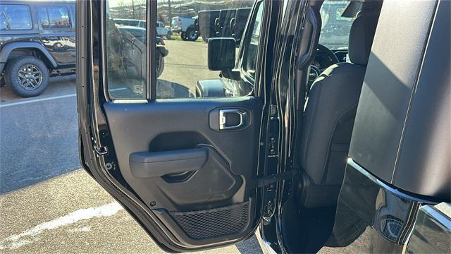 new 2026 Jeep Gladiator car, priced at $50,250