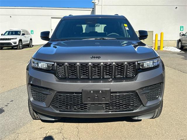used 2025 Jeep Grand Cherokee car, priced at $39,479