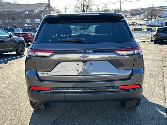 used 2025 Jeep Grand Cherokee car, priced at $39,479