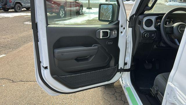 new 2026 Jeep Wrangler car, priced at $43,151