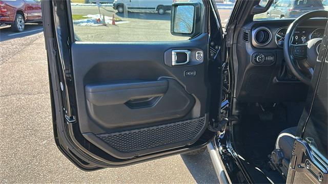 used 2022 Jeep Gladiator car, priced at $33,263