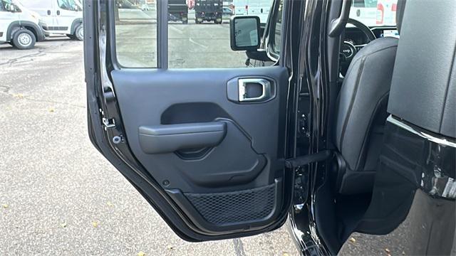 new 2026 Jeep Gladiator car, priced at $49,245