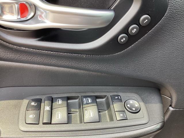 used 2021 Jeep Cherokee car, priced at $20,990