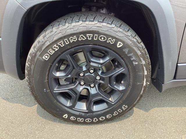 used 2021 Jeep Cherokee car, priced at $20,990